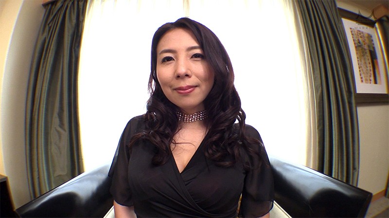 37歳の爆乳熟女が卑猥語連発!一条綺美香の淫語責めで悶絶イキ30回超えの圧巻作 - 画像1